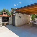 Lauschiges Apartment Mit 60M2 Pool, Babybett, Waschmaschine, Grillbereich - Nur 800 Meter Zum Strand