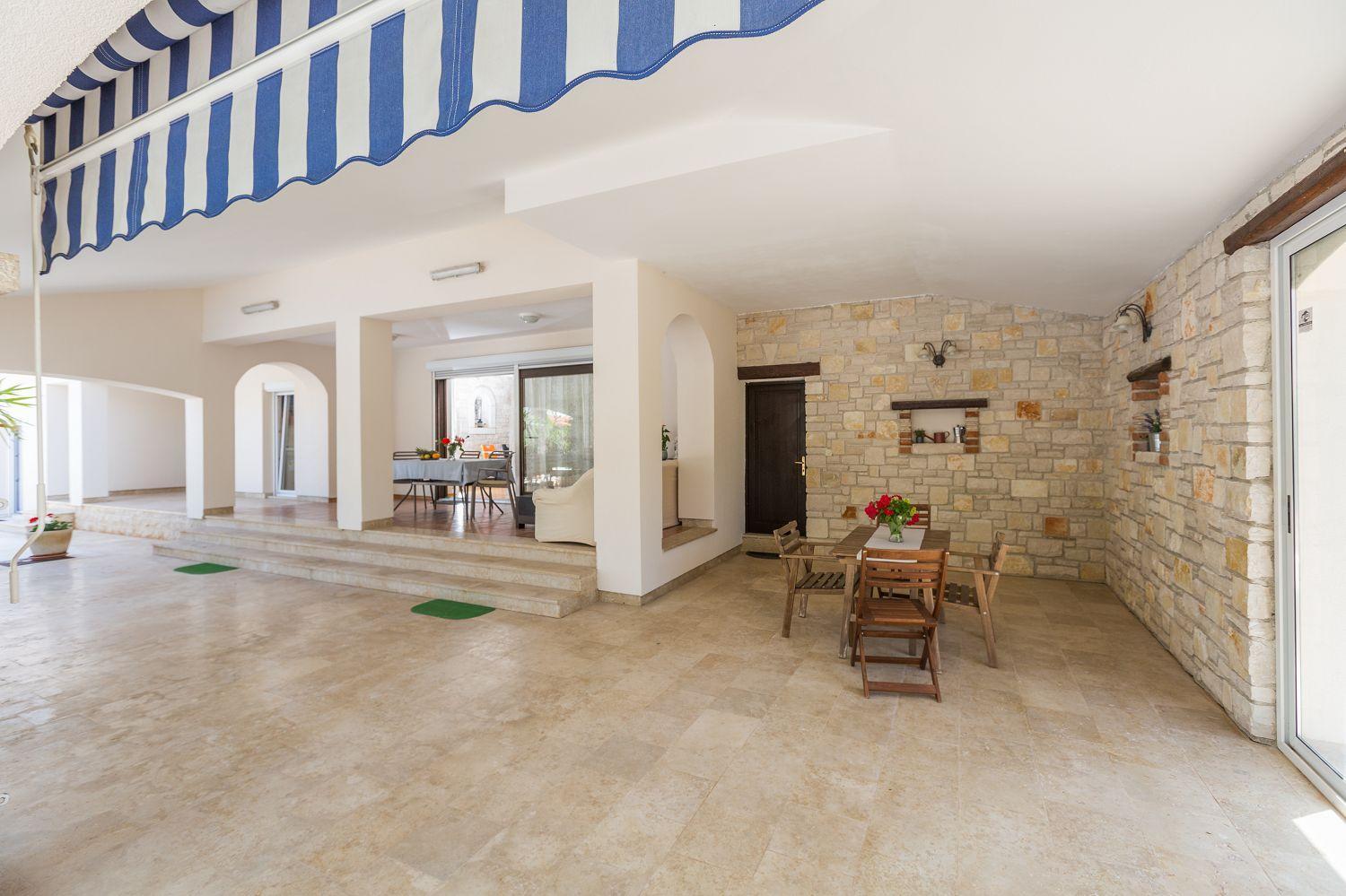 Apartment Lauschiges Mit 60m2 Pool, Babybett, Waschmaschine, Grillbereich - Nur 800 Meter Zum *